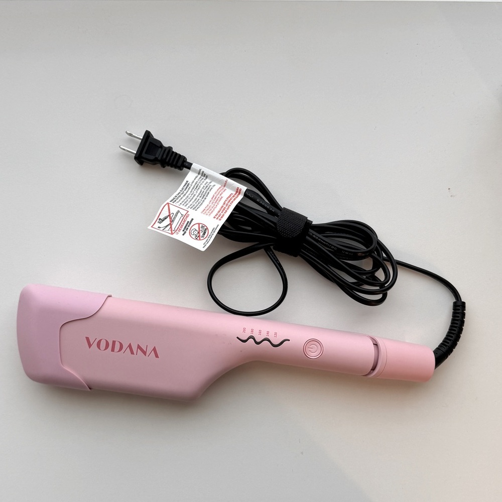Vodana Ceramic Hair Waver in Pink Vanilla